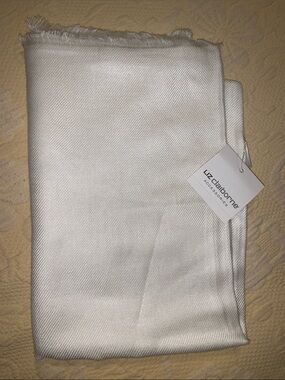 Liz Claiborne Cream Fringe Wrap Scarf